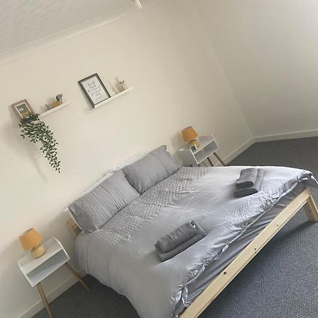Cheerful 2 Bedroom House Hindley Eksteriør billede